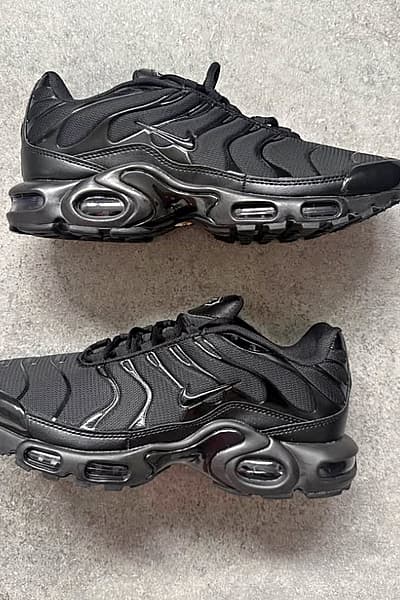 Nike Air Max Plus Trainers by Nike — pre-loved on Thrifted.mt